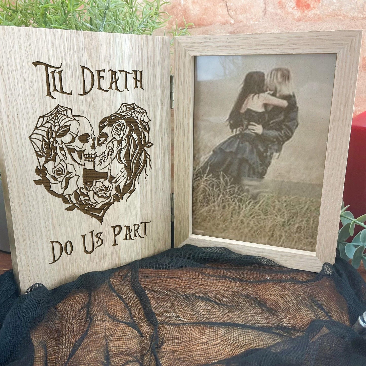 Personalised Sugar Skull Couple, Wedding, Anniversary Photo Frame. 'Til Death Do Us Part' Gothic, Goth, Emo, Horror Themed Gift. Solid Oak