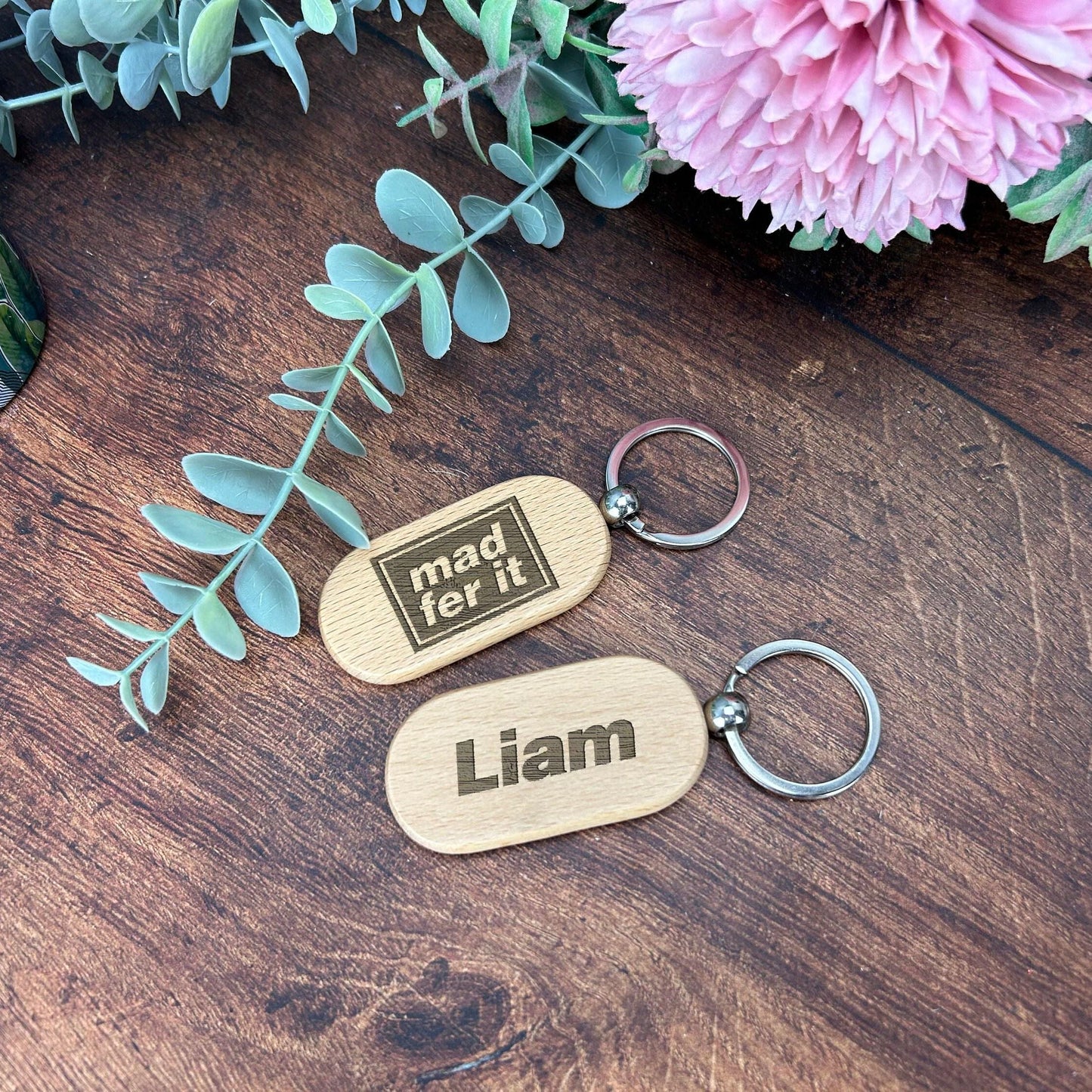 Mad Fer It Oasis Mancunian Quote - Personalised Wooden Key Ring