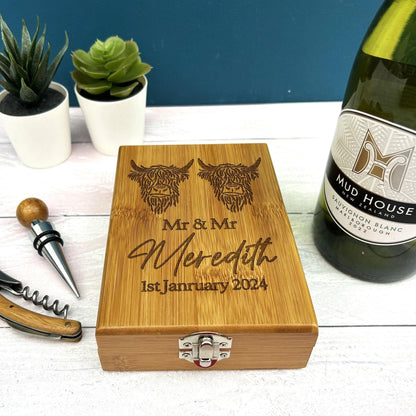 Highland Cow Mr & Mr Gay LGBT - Personalised Wine Accessory Kit - Wedding Gift