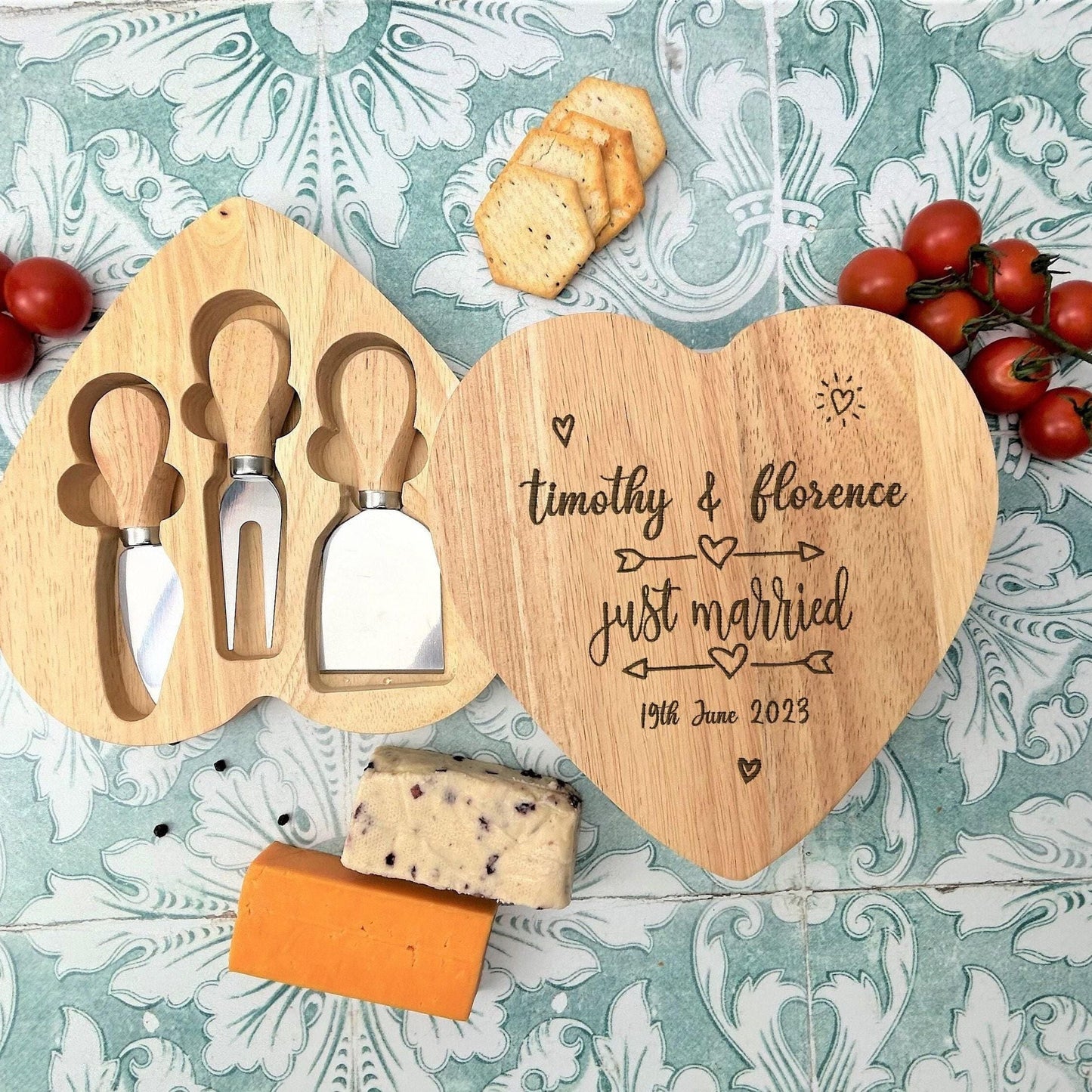 Just Married - Wedding Anniversary Valentine's Day - Heart Shape Cheese Board Set - Personalised Gift