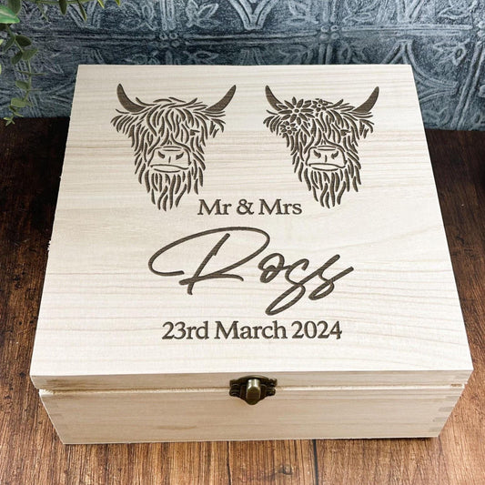 Mr & Mrs Highland Cow Personalised Wooden Memory Keepsake Box Wedding Gift