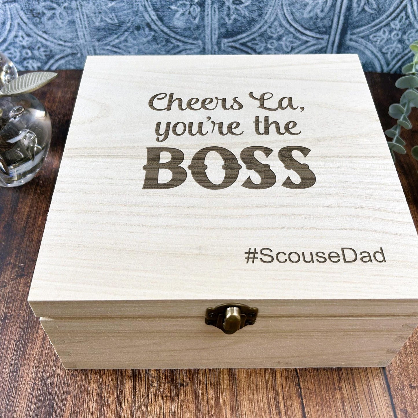 a wooden box that says cheers fa you're the boss