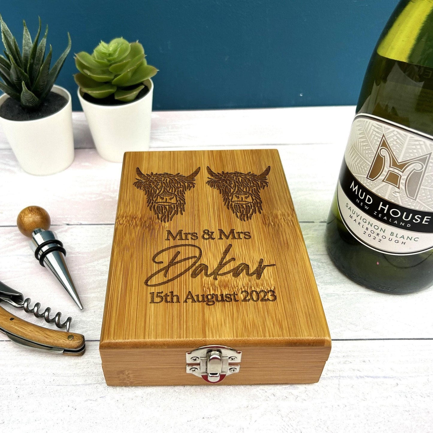 Highland Cow Mrs & Mrs Lesbian LGBT Personalised Wine Accessory Kit - Wedding Gift