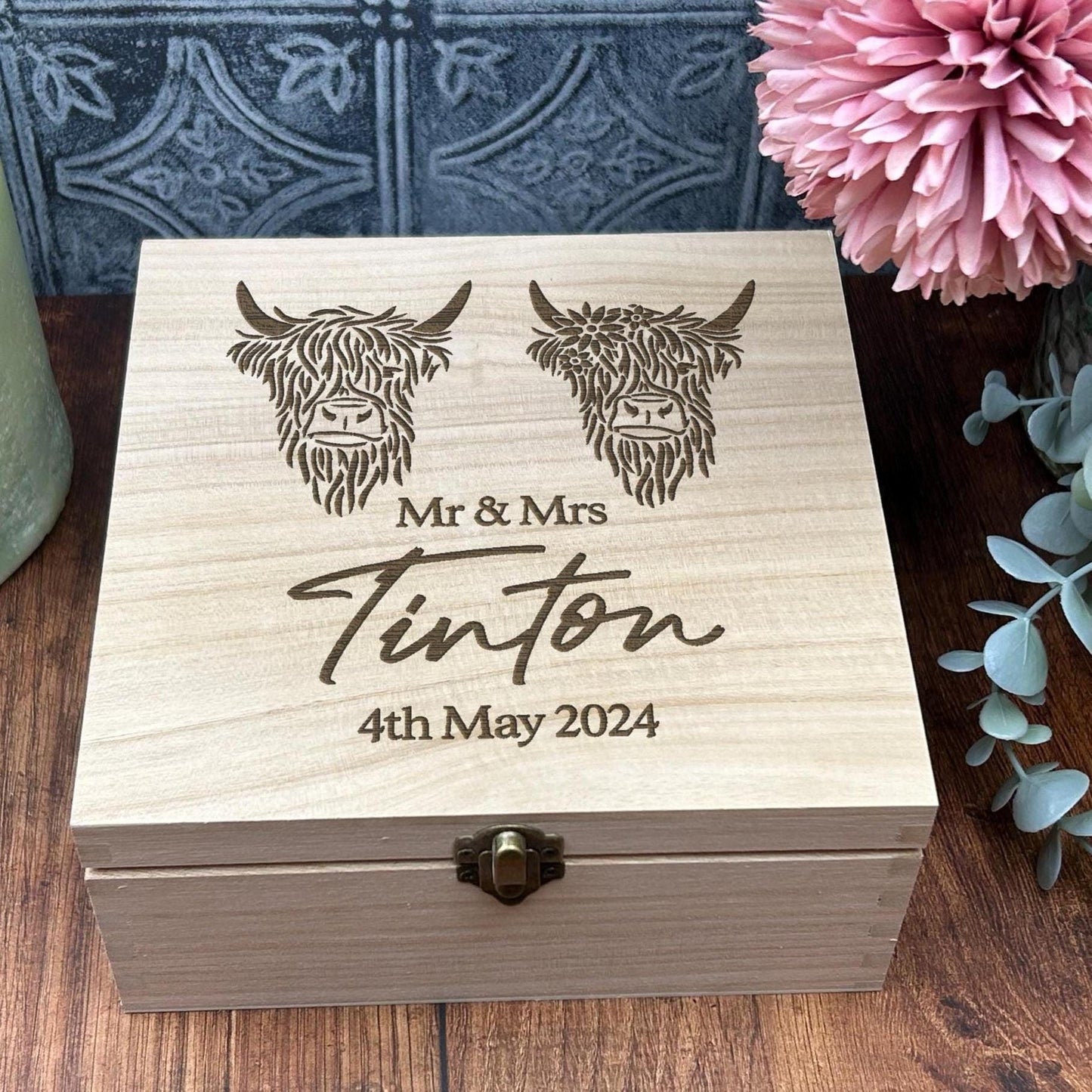 Mr & Mrs Highland Cow Personalised Wooden Memory Keepsake Box Wedding Gift
