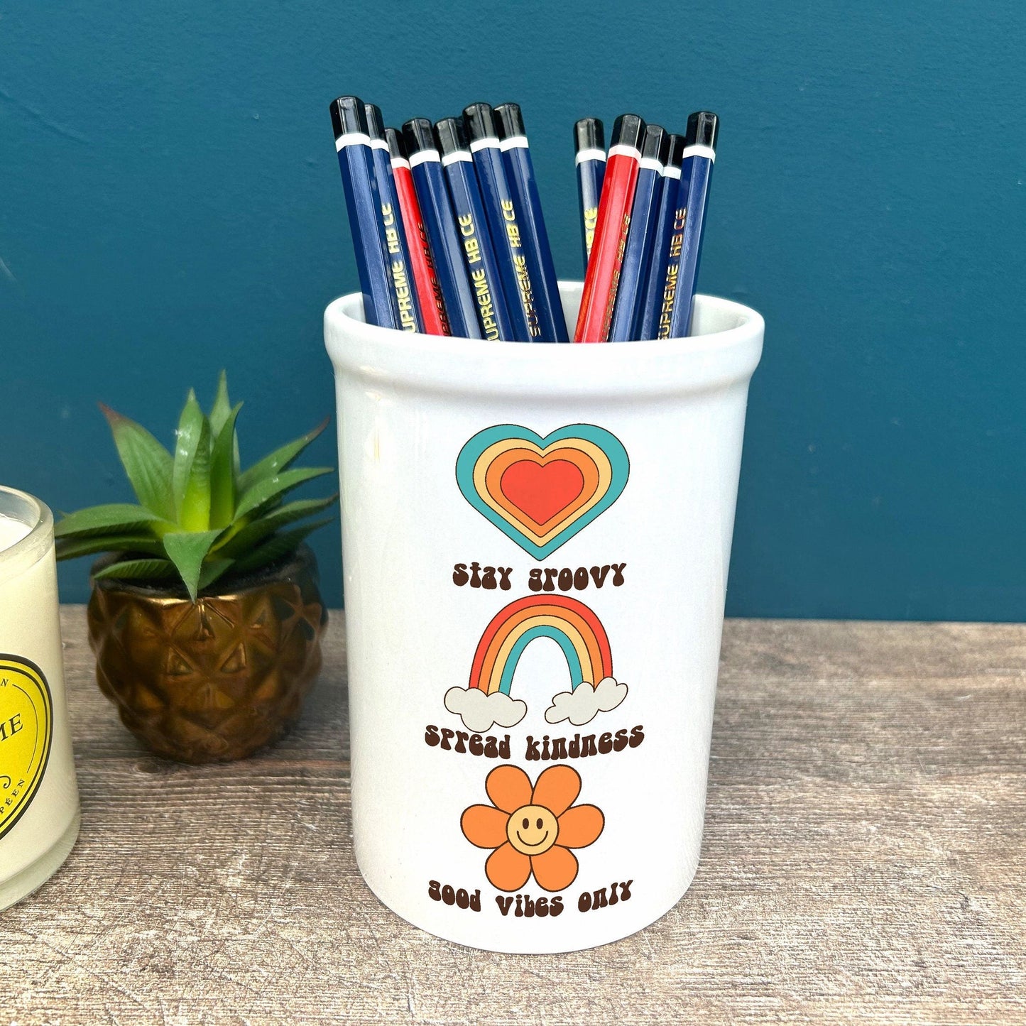 Stay Groovy Good Vibes Hippy 70s Positivity Ceramic Pencil Pen Pot Stationary Gift