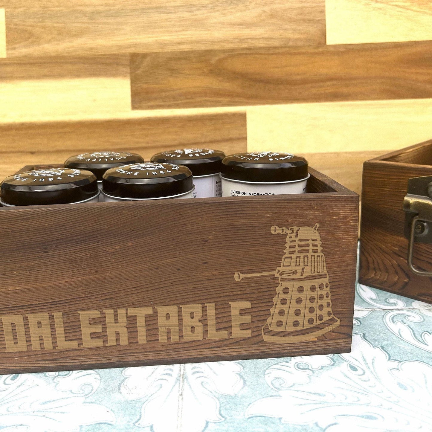 Dalektable Dr Who Doctor Dalek Engraved Kitchen Tidy / Caddy Storage Spices Vinegar Herbs Dining Table Decor Housewarming Cooking Baking
