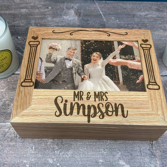 Mr & Mrs - Column Design - Wedding Photos - Personalised Memory Box - Photos 6x4 7x5 Holder - Solid Oak - Wedding Gift